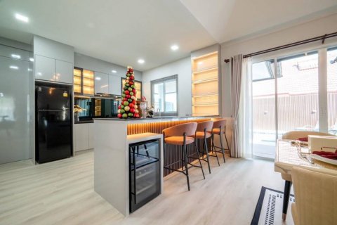 Вилла в Паттайе, Таиланд с 4 спальнями № 119109 - фото 9