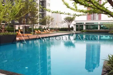 Condominio de 1 dormitorio en Khlong Toei, Bangkok, Tailandia № 218370