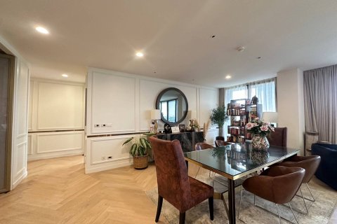 Condo in Bangkok, Thailand, 4 bedrooms  № 180823 - photo 4