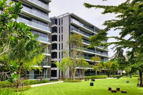 Condo in Bangkok, Thailand, 4 bedrooms  № 180823 - photo 18