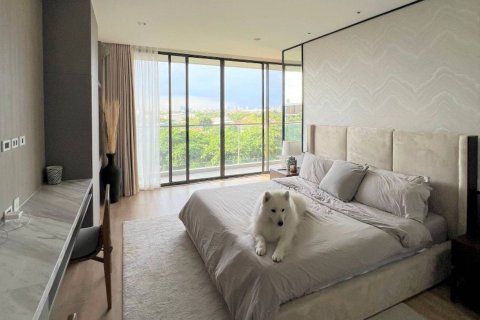 Condo in Bangkok, Thailand, 4 bedrooms  № 180823 - photo 15