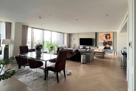 Condo in Bangkok, Thailand, 4 bedrooms  № 180823 - photo 9