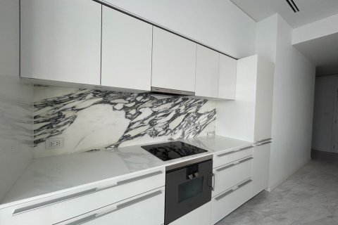 Condo in Bangkok, Thailand, 2 bedrooms  № 180822 - photo 5