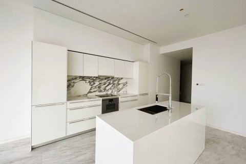 Condo in Bangkok, Thailand, 2 bedrooms  № 180822 - photo 4