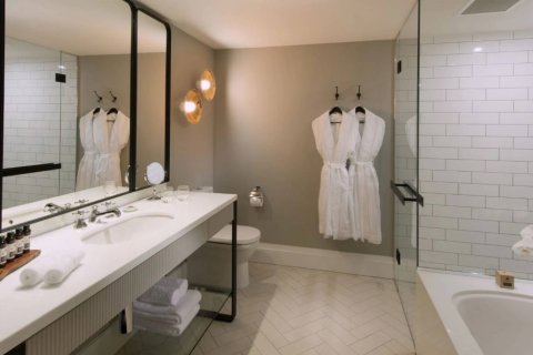 Propriété commerciale à Bangkok, Thaïlande 2520 m2 № 180821 - photo 4