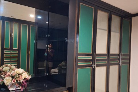 Condo in Bangkok, Thailand, 1 bedroom  № 155736 - photo 6