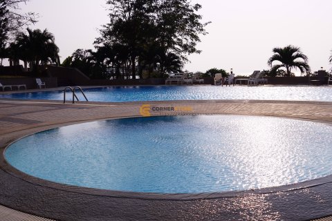 Студия в кондо на Пляж Джомтьен, Паттайя, Таиланд № 155741 - фото 3