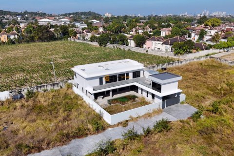 Terrain à Chonburi, Thaïlande № 155740 - photo 11