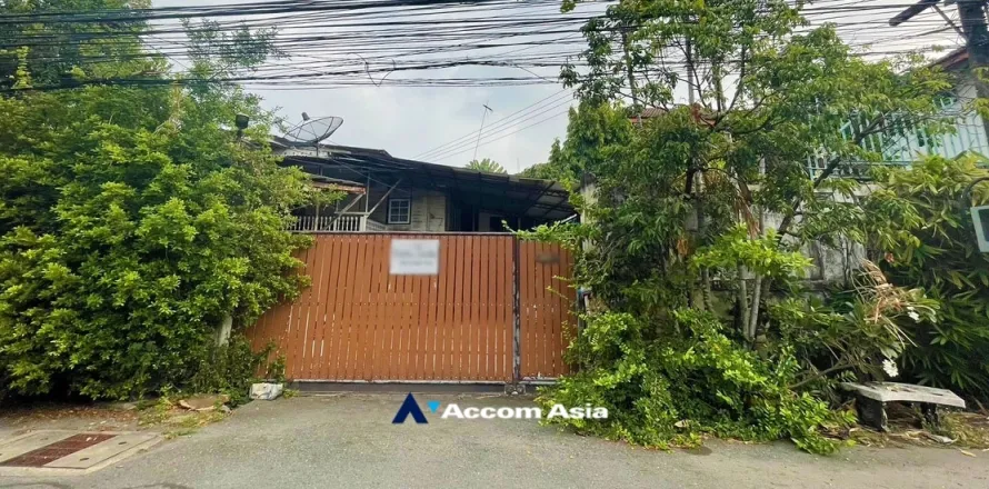 Studio in Watthana, Bangkok, Thailand № 215727