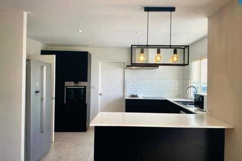 Condo à Watthana, Bangkok, Thaïlande, 3 chambres № 171760 - photo 6