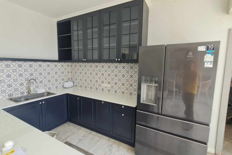 Villa in Bang Kaeo, Thailand 6 bedrooms № 171766 - photo 13