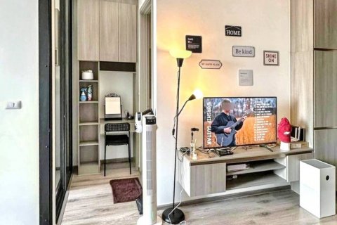 Condo in Bangkok, Thailand, 1 bedroom  № 119291 - photo 3