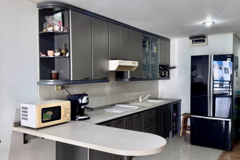 Кондоминиум с 2 спальнями в Клонг Тоэй, Бангкок, Таиланд № 158990 - фото 6