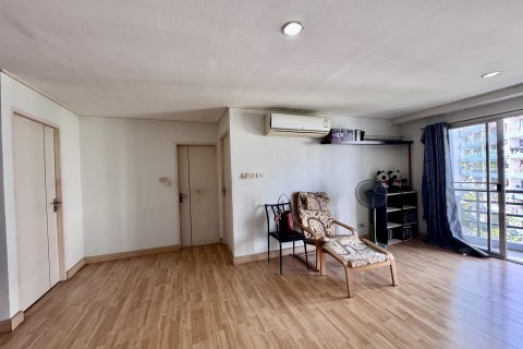Кондоминиум с 2 спальнями в Клонг Тоэй, Бангкок, Таиланд № 158990 - фото 3
