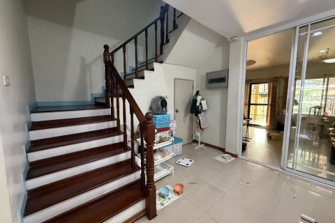 Таунхаус в Талинг Чане, Бангкок, Таиланд с 4 спальнями № 158994 - фото 3