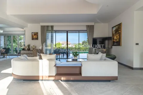 House in Phuket, Thailand 4 bedrooms № 209575 - photo 5
