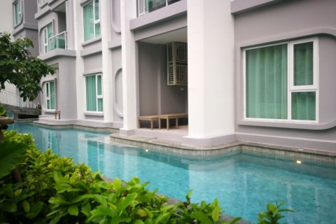 Apartment in Pattaya, Thailand 3 rooms № 210090
