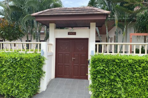 Villa in Hua Hin, Thailand 4 bedrooms № 162106 - photo 6