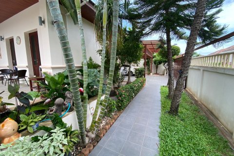 Villa in Hua Hin, Thailand 4 bedrooms № 162106 - photo 10