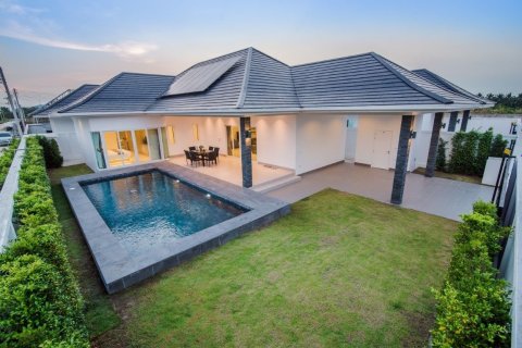 Villa à Hua Hin, Thaïlande 3 chambres № 162104