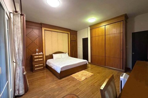 House in Chiang Mai, Thailand 5 bedrooms № 162107 - photo 13