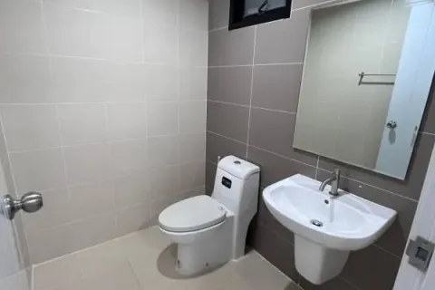 Reihenhaus in Lat Phrao, Bangkok, Thailand 3 Schlafzimmer № 218700 - Foto 6