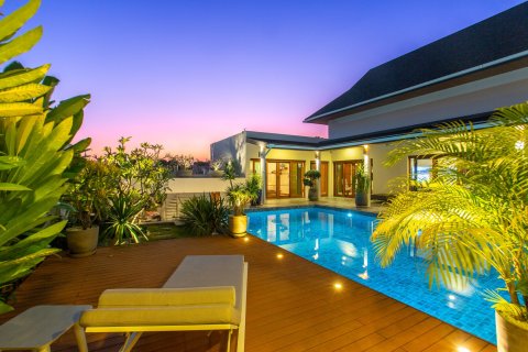 House in Hua Hin, Thailand 4 bedrooms № 158965 - photo 7