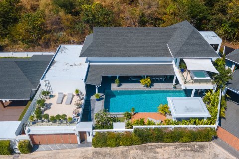 House in Hua Hin, Thailand 4 bedrooms № 158965 - photo 10