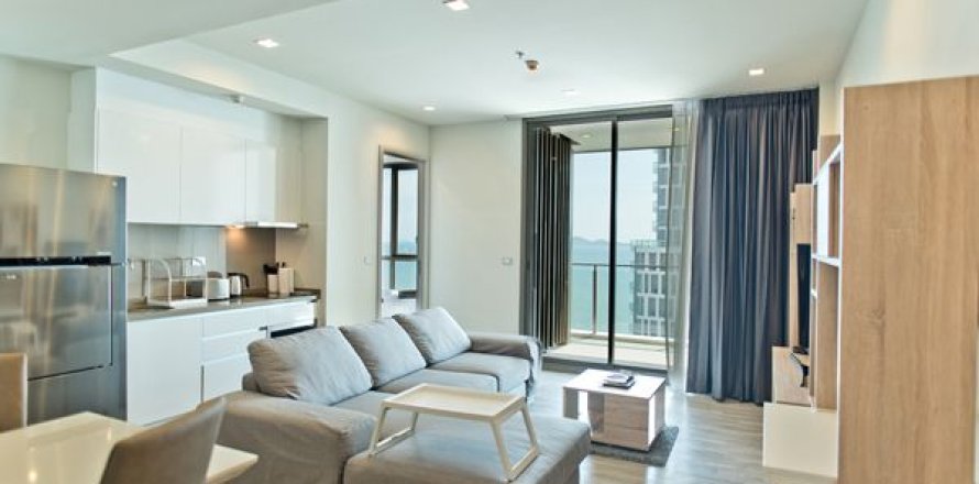 Condo in Pattaya, Thailand, 2 bedrooms  № 158966