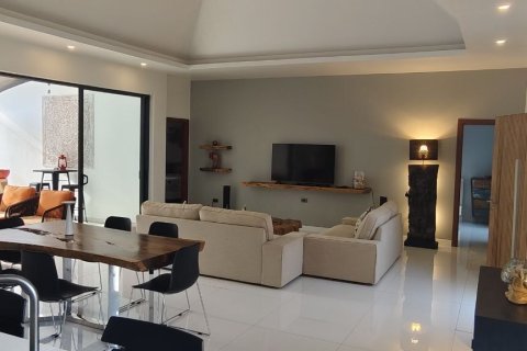 Villa in Ko Samui, Thailand 3 bedrooms № 158967 - photo 4
