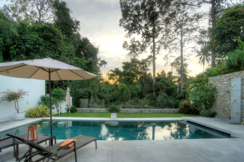 Villa in Ko Samui, Thailand 3 bedrooms № 158967 - photo 2
