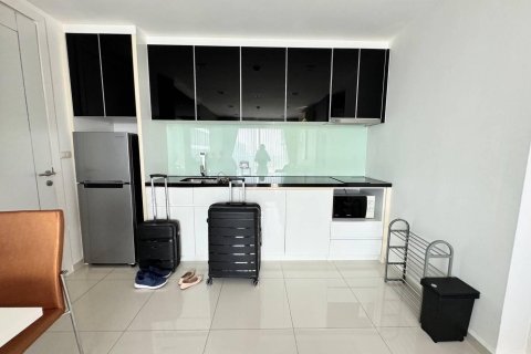 Studio dans le Condo à Pattaya, Thaïlande  № 161681 - photo 12