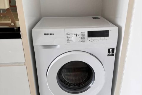 Studio dans le Condo à Pattaya, Thaïlande  № 161681 - photo 27