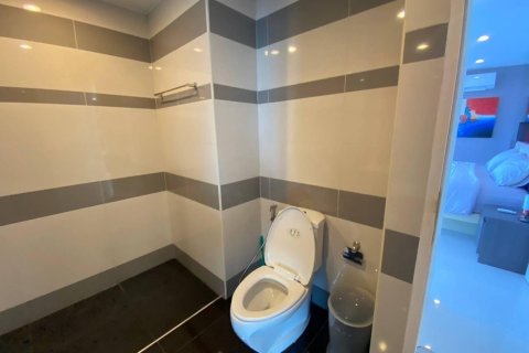 Studio dans le Condo à Pattaya, Thaïlande  № 161681 - photo 9