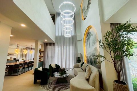Villa in San Sai, Thailand 8 bedrooms № 149799 - photo 4