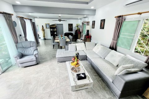 Вилла в Кату, Таиланд с 4 спальнями  № 149750 - фото 10