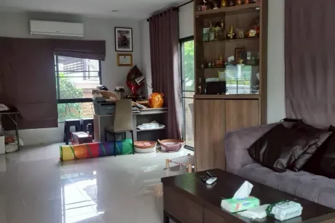 House in Pak Kret, Thailand 3 bedrooms № 160332 - photo 3