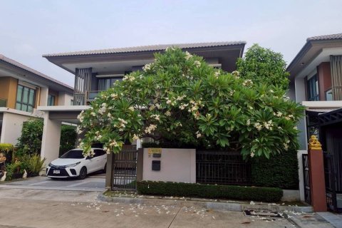 House in Pak Kret, Thailand 3 bedrooms № 160332 - photo 10
