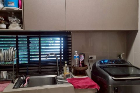 House in Pak Kret, Thailand 3 bedrooms № 160332 - photo 8