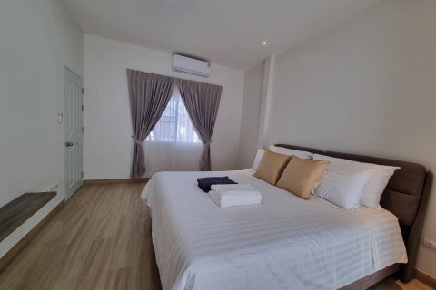 House in Phuket, Thailand 2 bedrooms № 160335 - photo 11