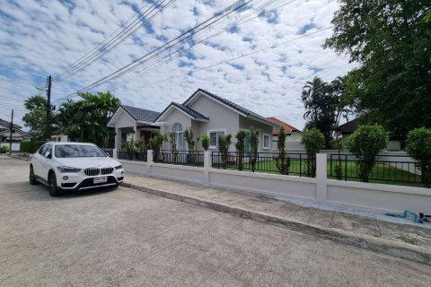 House in Phuket, Thailand 2 bedrooms № 160335