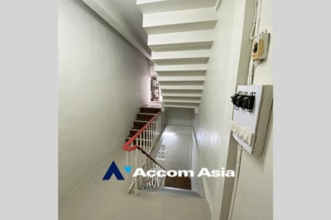Reihenhaus in Sathon, Bangkok, Thailand 3 Schlafzimmer № 220312 - Foto 4
