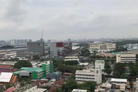 Studio dans le Condo à Phaya Thai, Bangkok, Thaïlande  № 159428 - photo 16