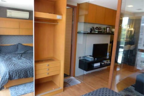 Studio dans le Condo à Khlong Toei, Bangkok, Thaïlande  № 159432 - photo 3