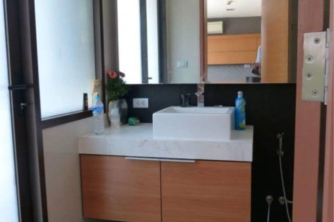 Studio dans le Condo à Khlong Toei, Bangkok, Thaïlande  № 159432 - photo 5