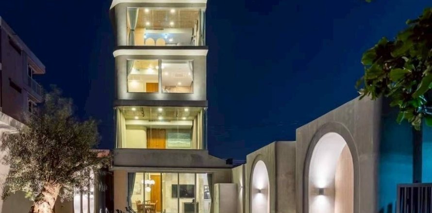 Villa in Pattaya, Thailand 5 bedrooms № 171611