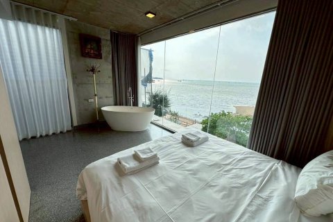 Villa in Pattaya, Thailand 5 bedrooms № 171611 - photo 23