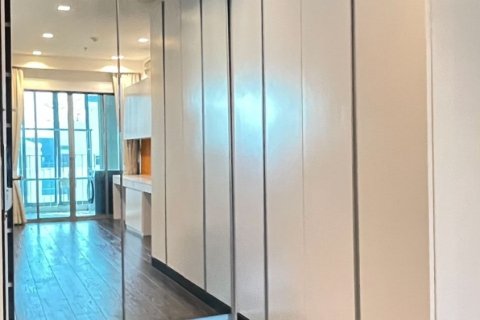 Condo in Ratchathewi, Bangkok, Thailand, 3 bedrooms  № 171612 - photo 3