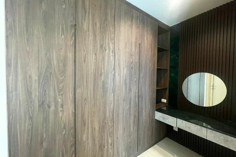 Condo in Pathum Wan, Bangkok, Thailand, 2 bedrooms  № 145196 - photo 12