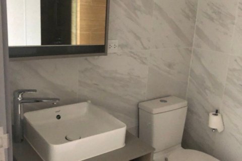 Condo in Watthana, Bangkok, Thailand, 2 bedrooms  № 144835 - photo 6